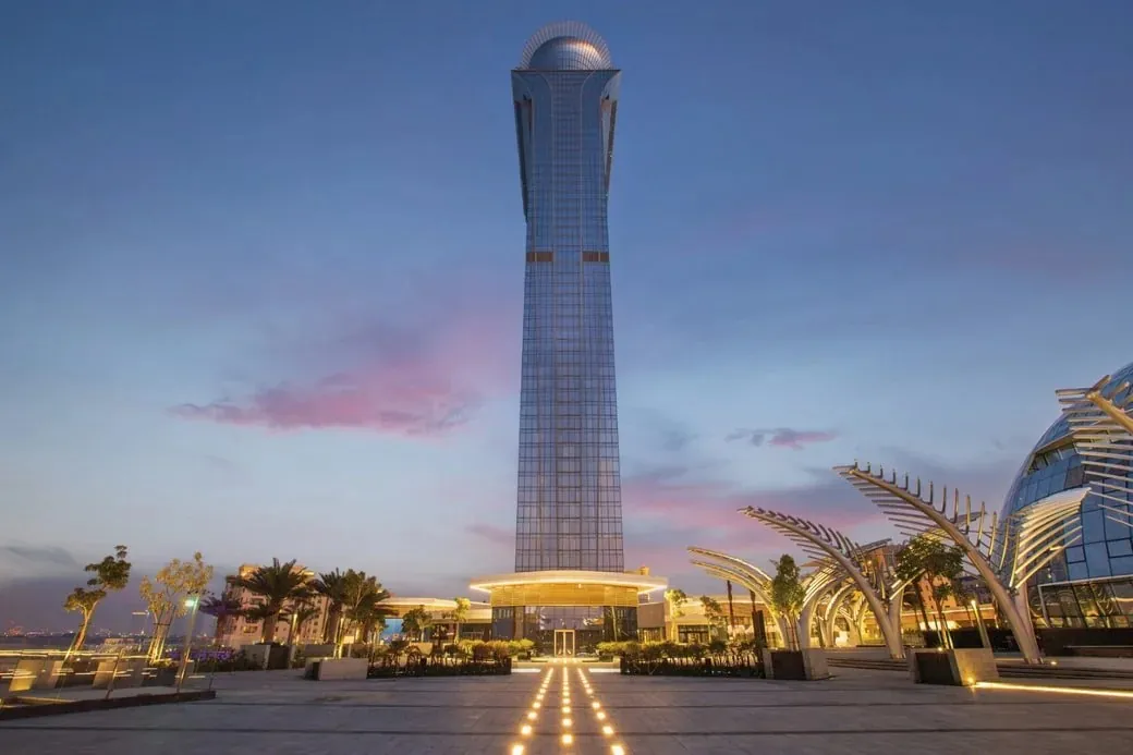 The St. Regis Dubai, The Palm hotel in Palm Tower